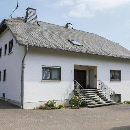 Sun Kissed Apartment In Lirstal With Garden Exterior photo