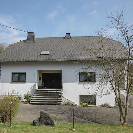 Sun Kissed Apartment In Lirstal With Garden Exterior photo