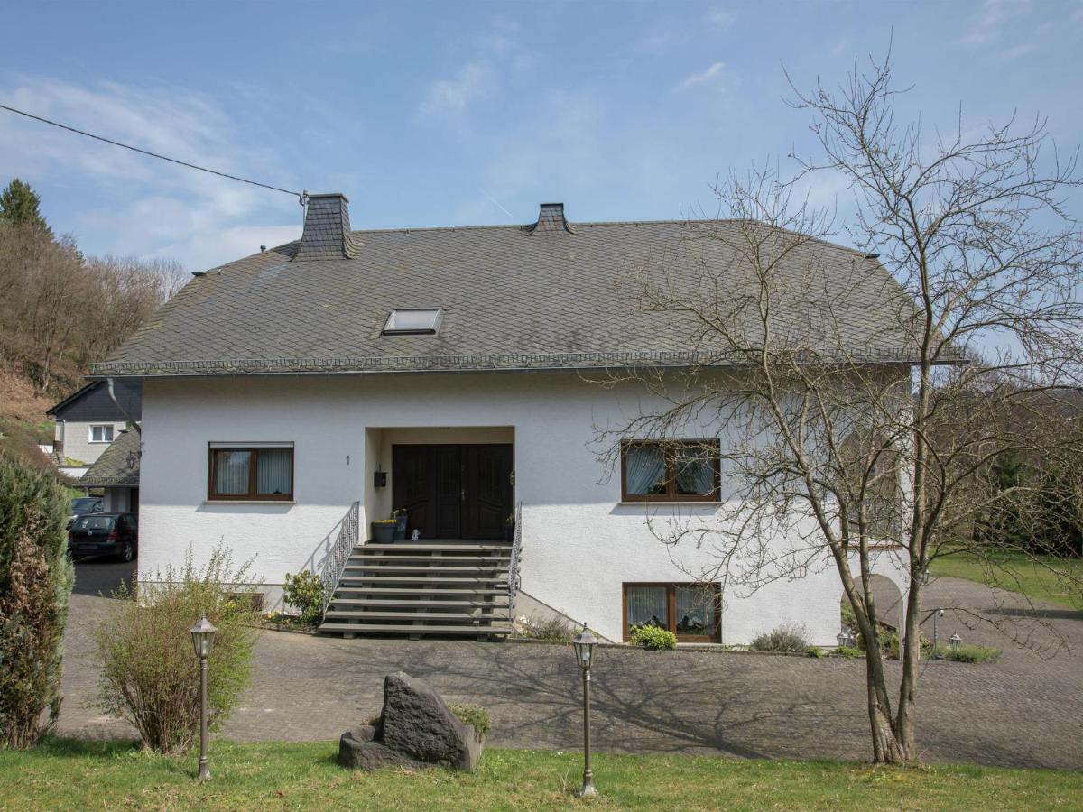 Sun Kissed Apartment In Lirstal With Garden Exterior photo